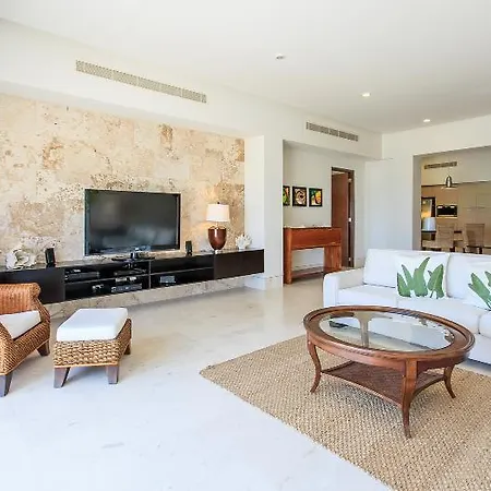 Okol Paraiso By Riviera Rentals
